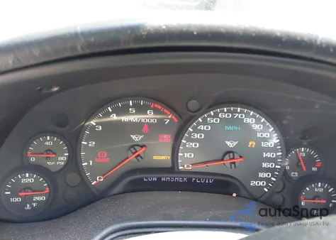 2000 Chevrolet Corvette z USA, uszkodzony, nr VIN 1G1YY32G8Y5106565